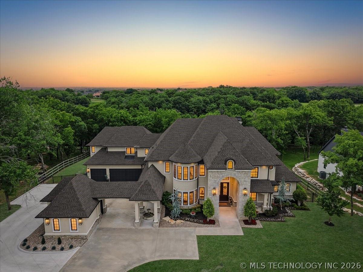 E Falcon Pass, Owasso, OK 74055