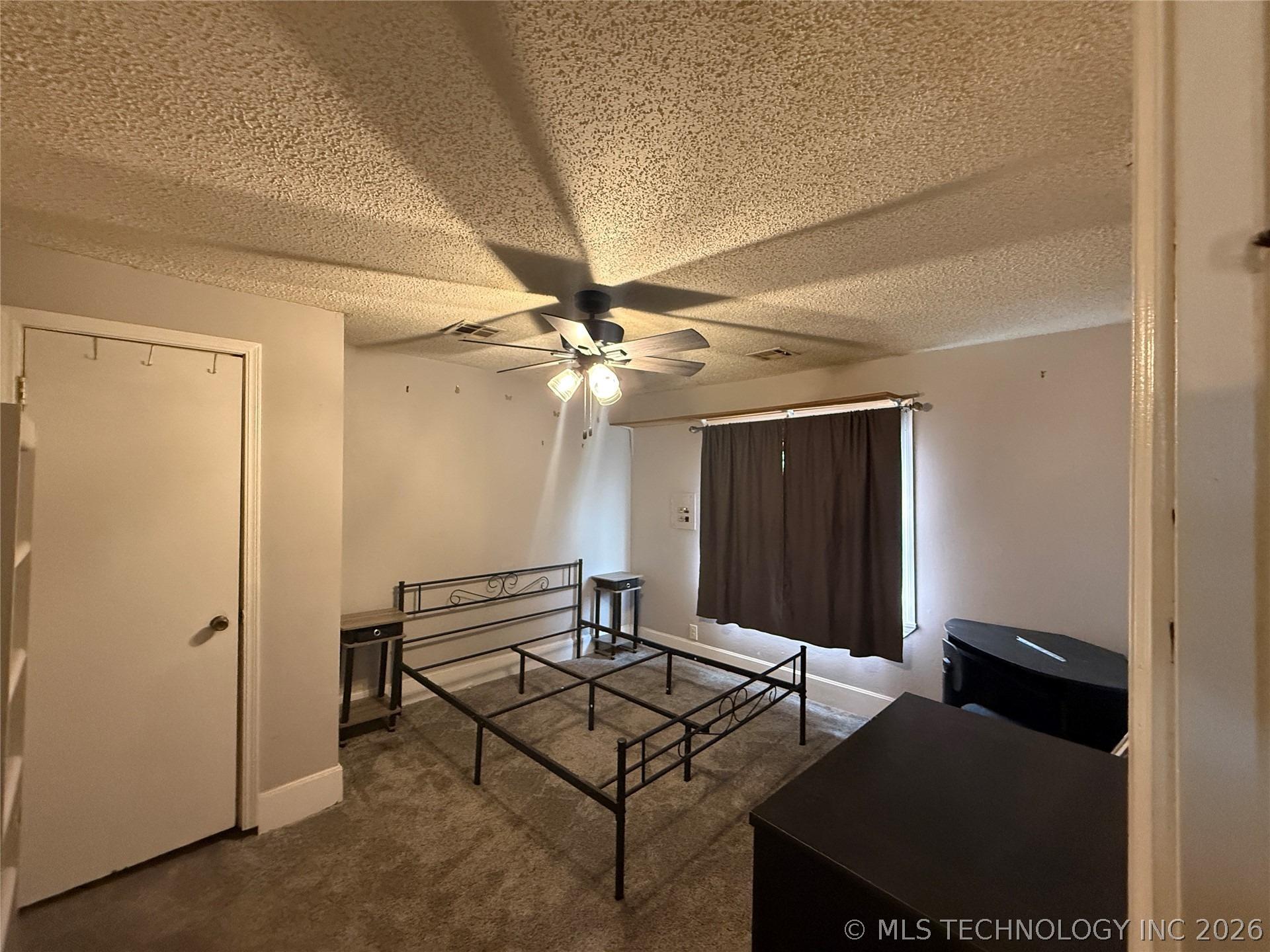 S Perdue Ave, Claremore, OK 74017