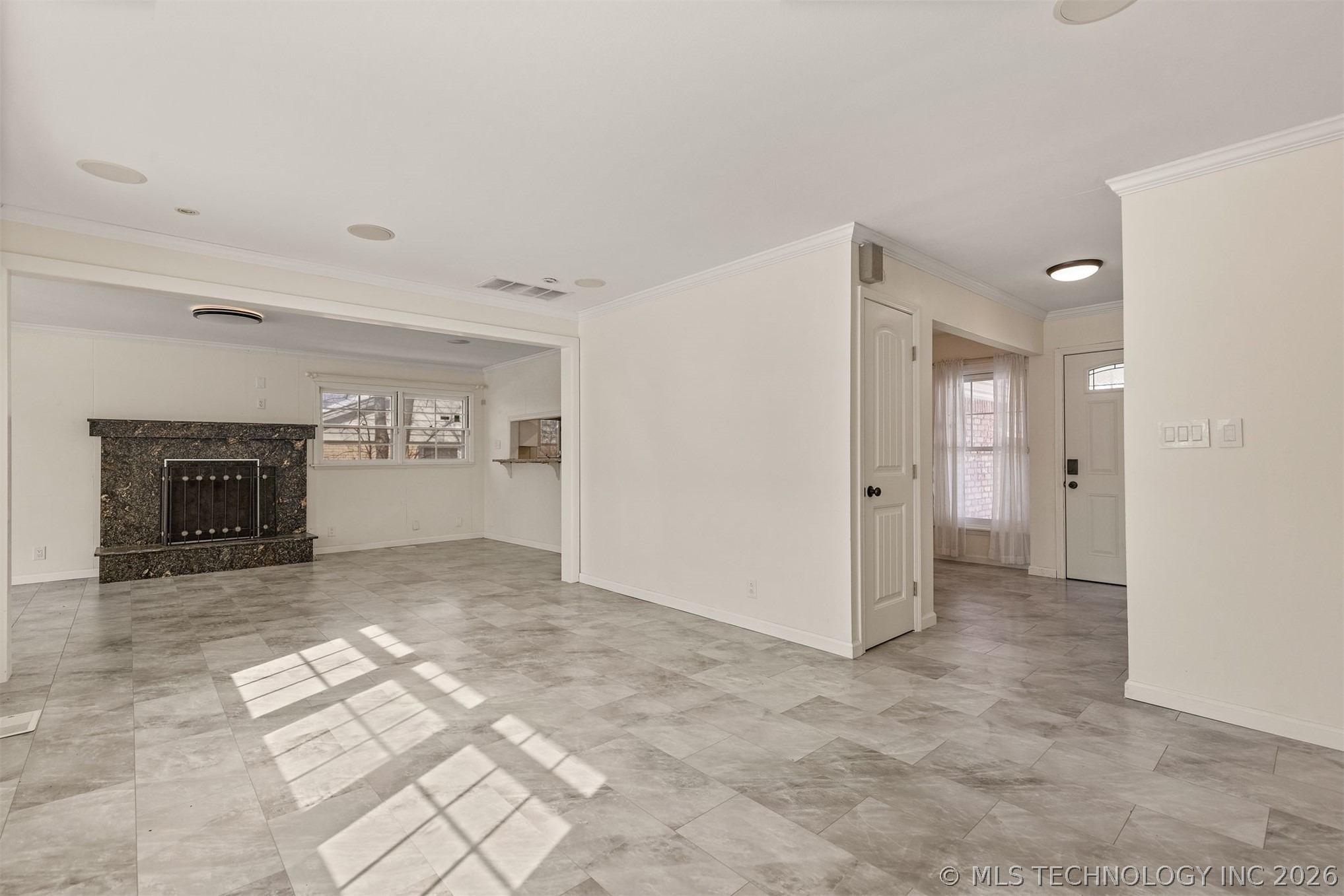 E 58th Pl, Tulsa, OK 74135