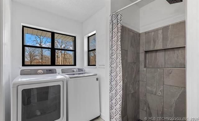 E 356 Rd, Afton, OK 74331