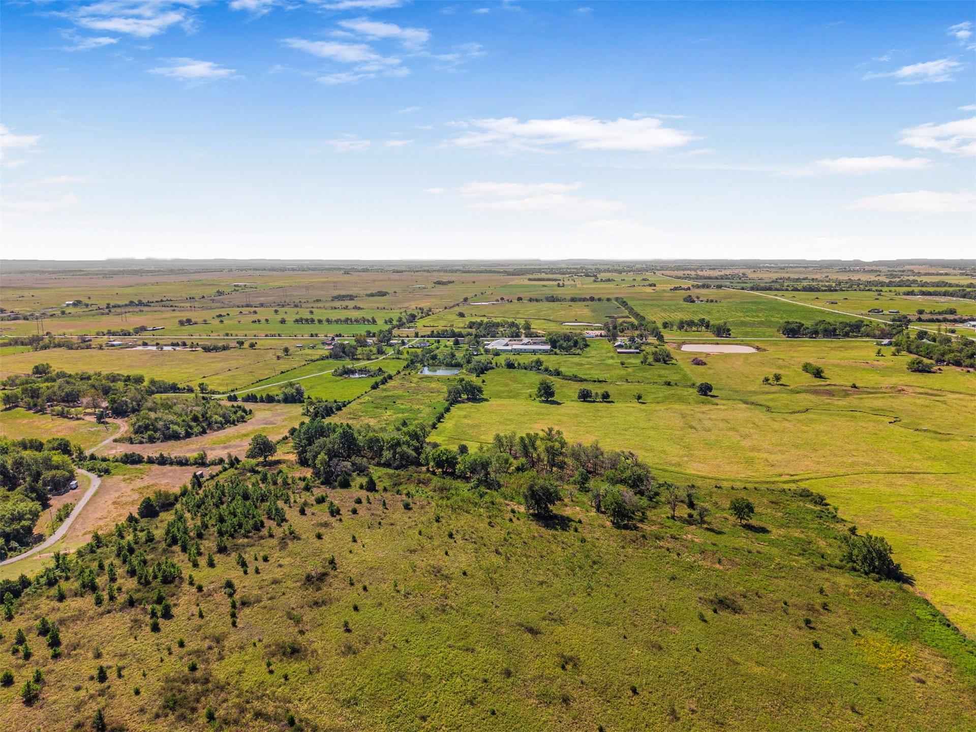 E Main St, Adair, OK 74330