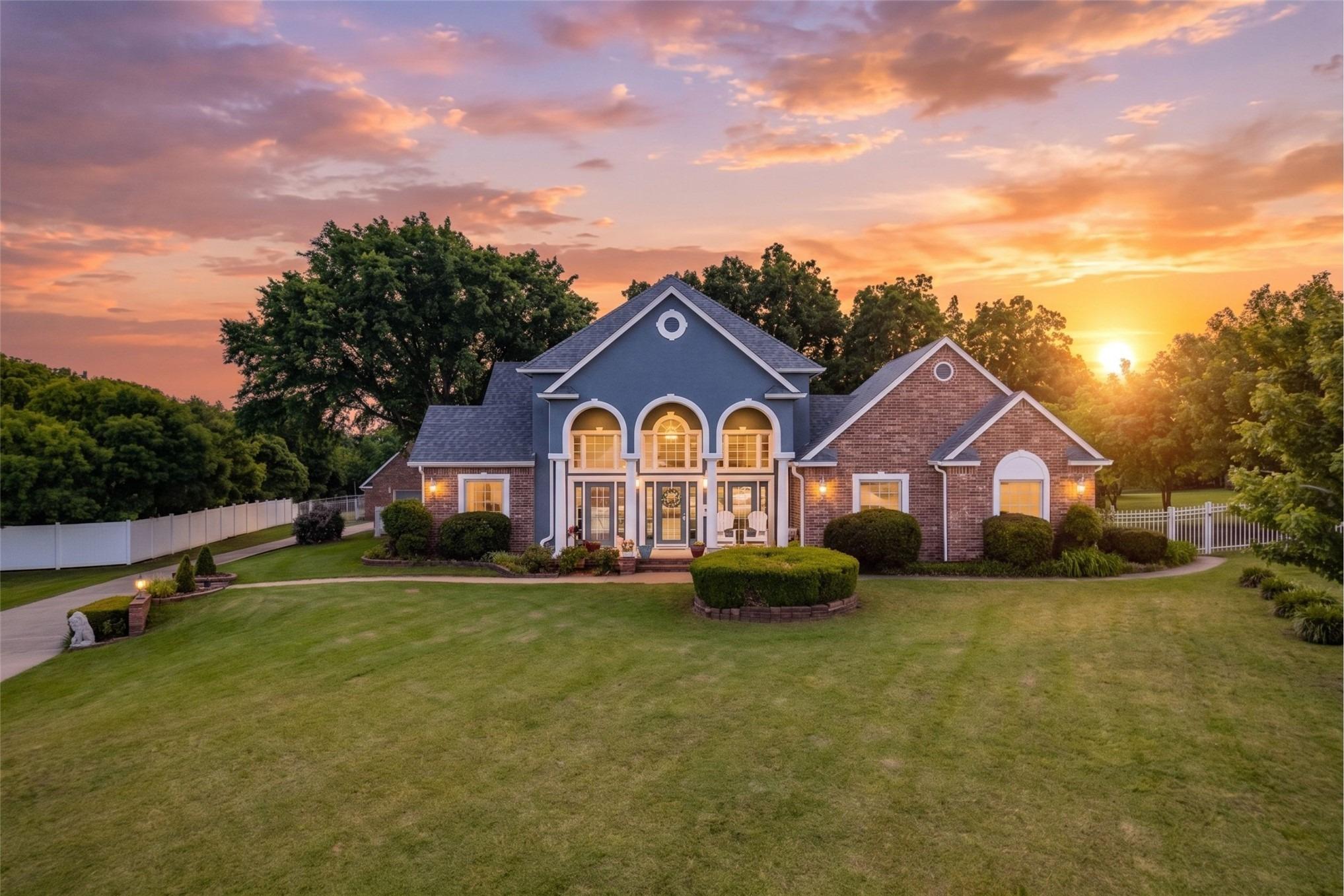 W 42nd Pl S, Sand Springs, OK 74063