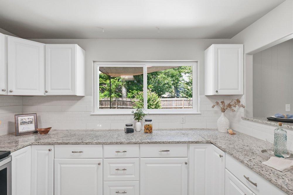 E 54th St, Tulsa, OK 74105