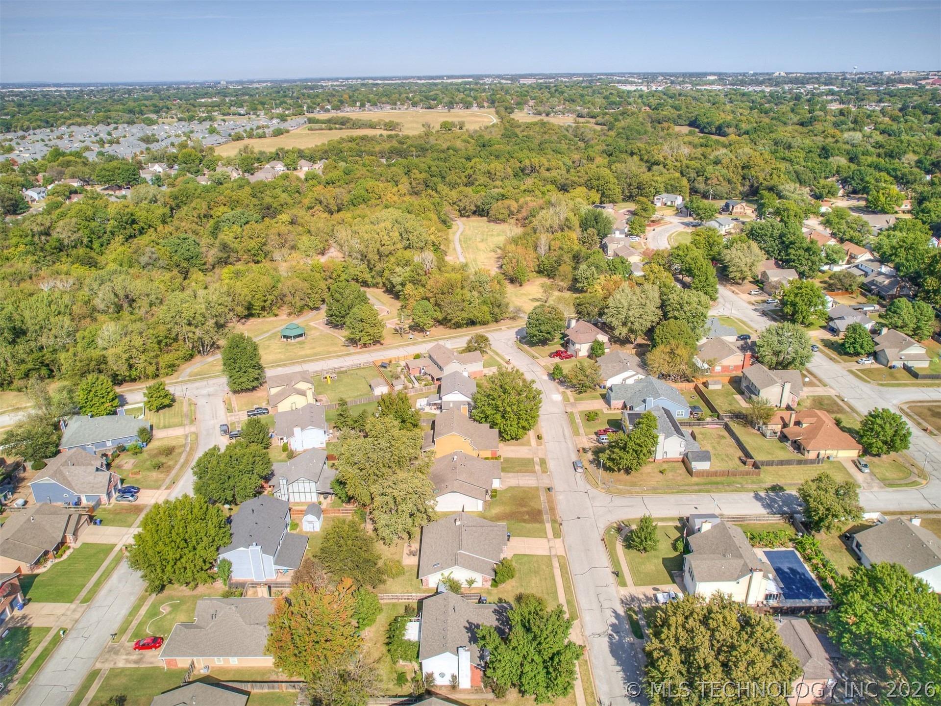 S Gardenia Ave, Broken Arrow, OK 74012