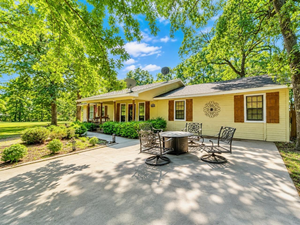 Scott Dr, Kingston, OK 73439