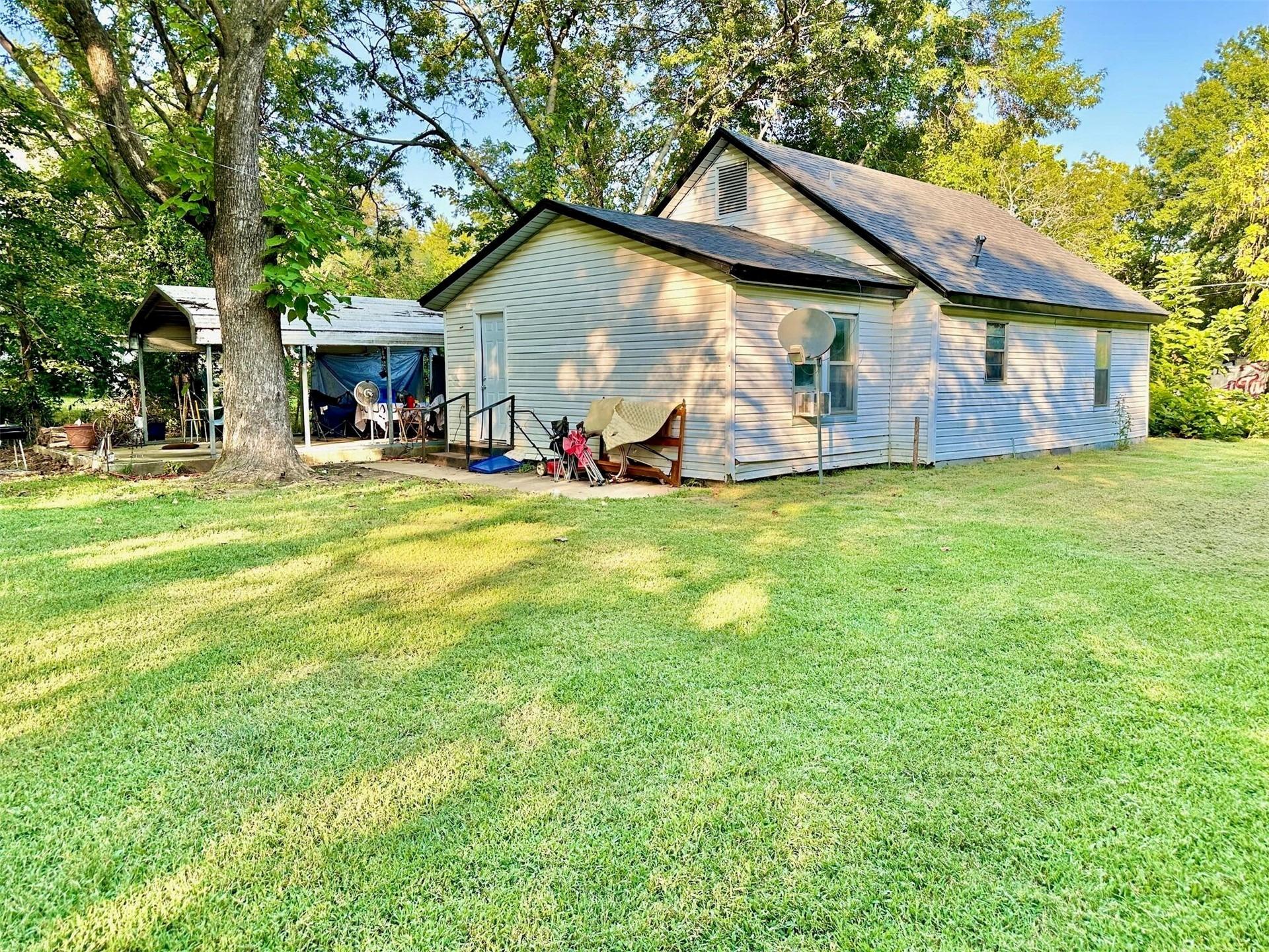 N 2nd St, Vinita, OK 74301