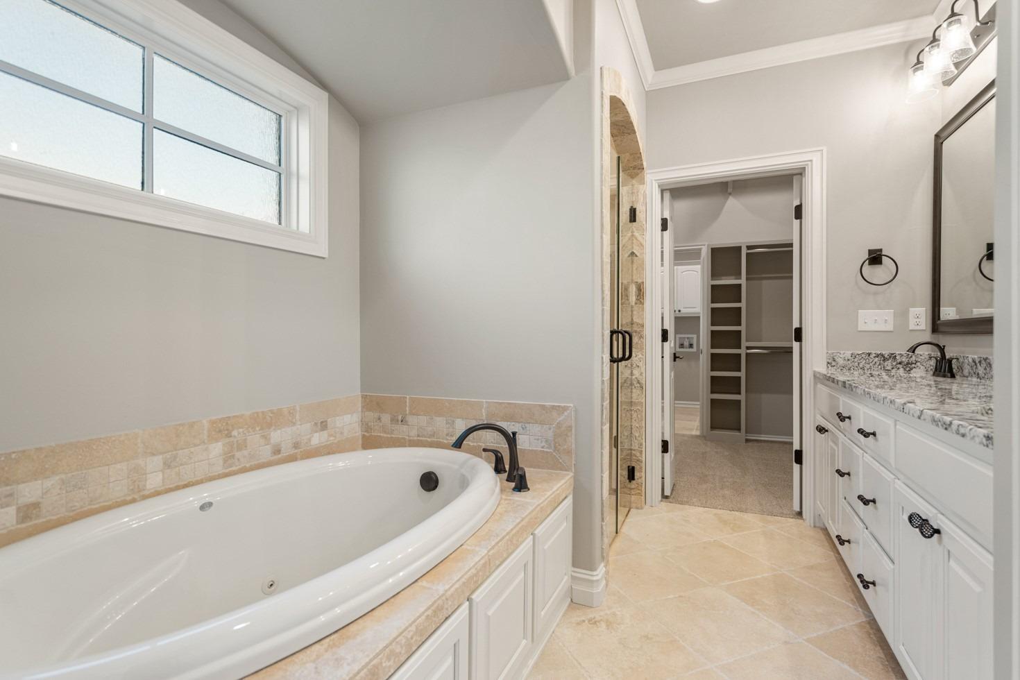 E 80th St N, Owasso, OK 74055