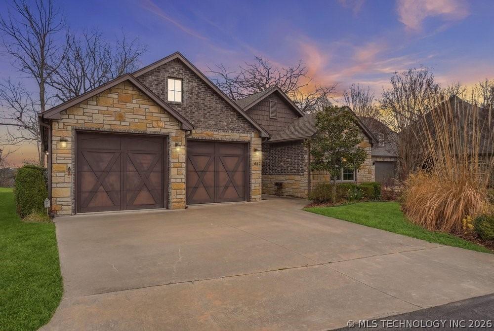 E Huntsville Pl, Broken Arrow, OK 74011