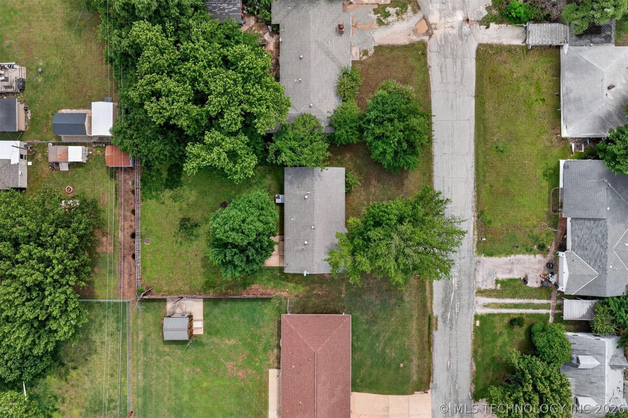 Henrietta Ave, Bartlesville, OK 74006