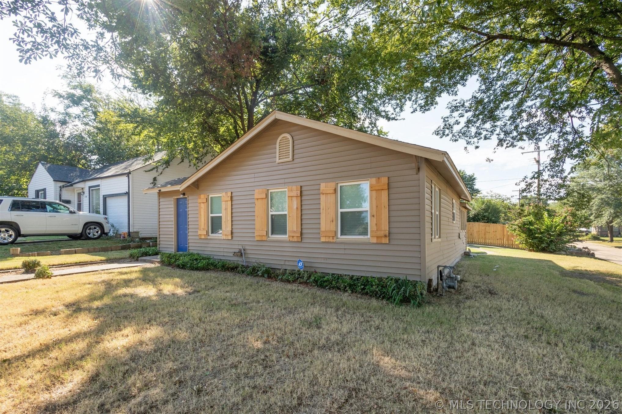 E 4th Pl, Tulsa, OK 74112