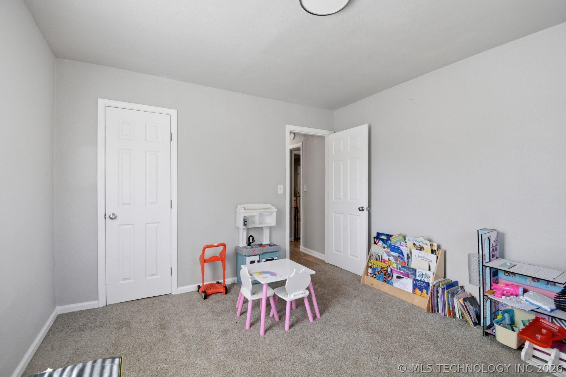 E Zion St, Tulsa, OK 74106