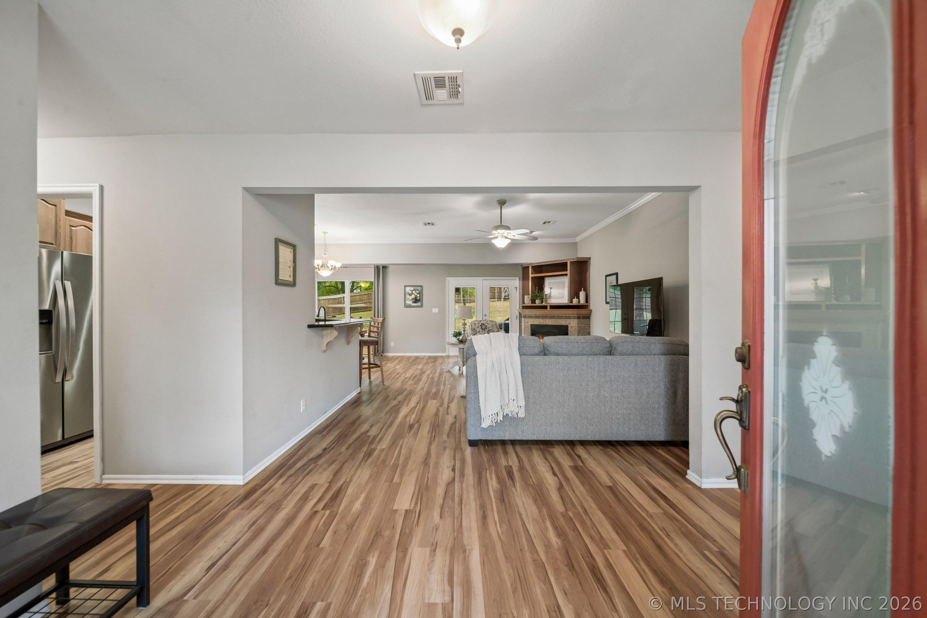 Cottonwood Ave, Claremore, OK 74019