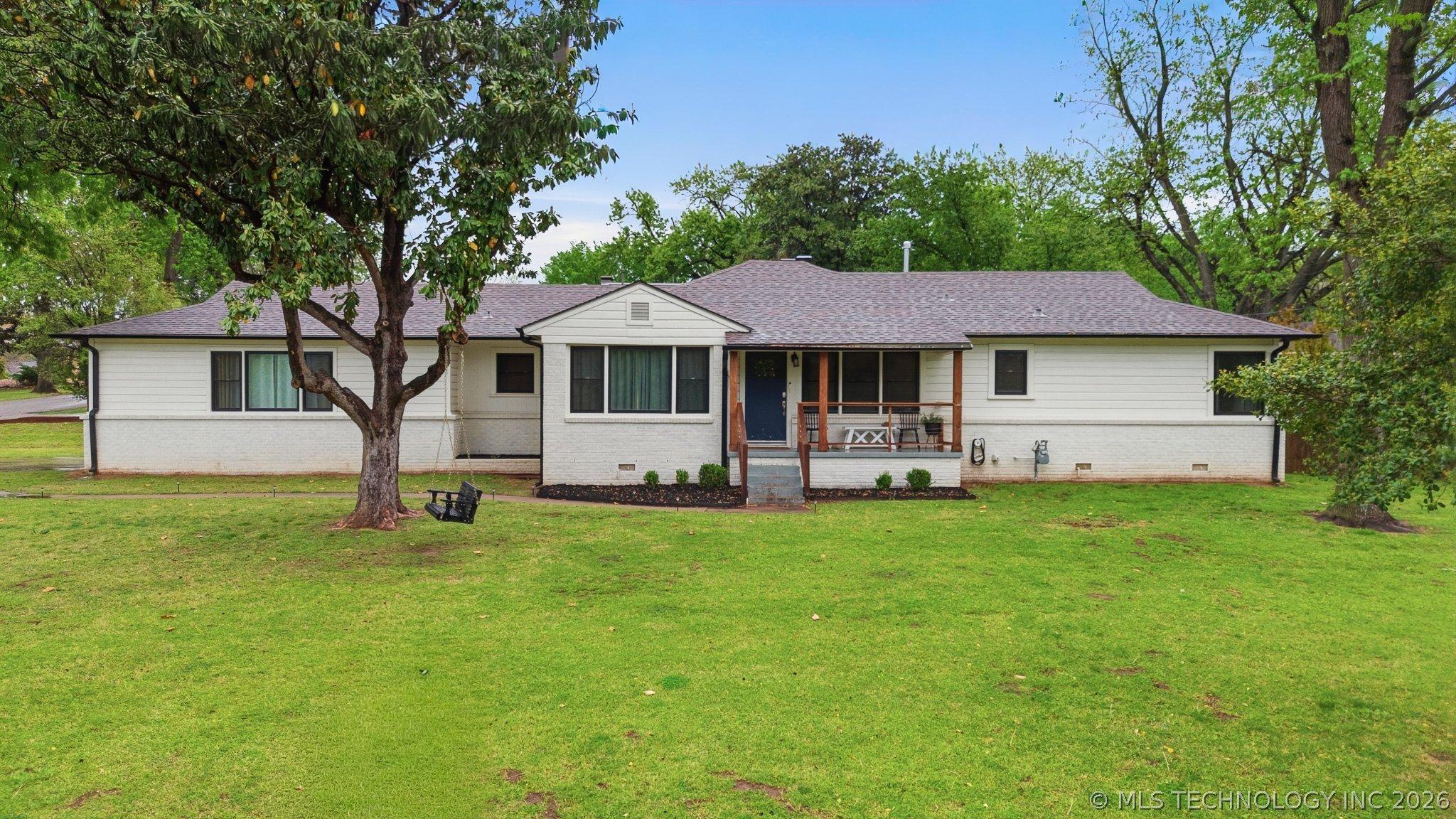 S Lewis Ave, Tulsa, OK 74105