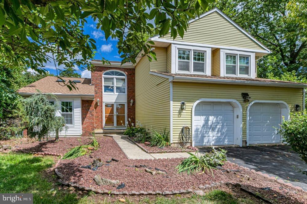 Chipwood Ln, North Brunswick, NJ 08902