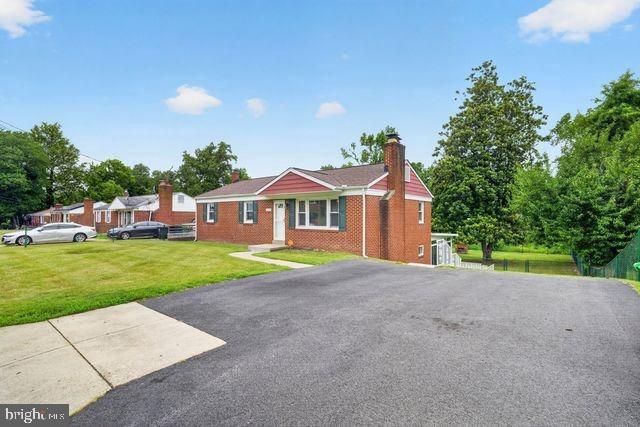 Beachcraft Ct, Temple Hills, MD 20748