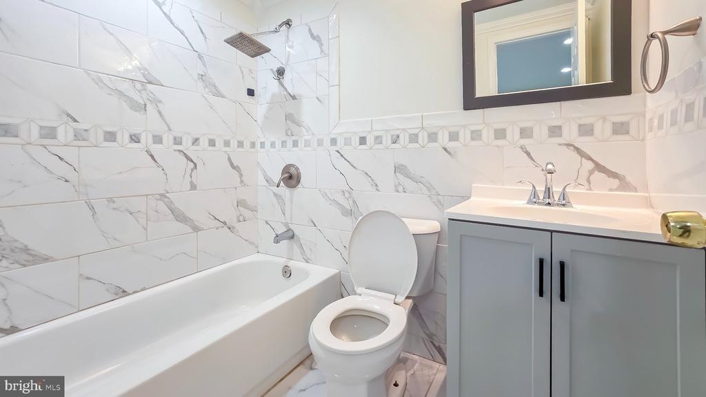 Stonegate Dr, Frederick, MD 21702