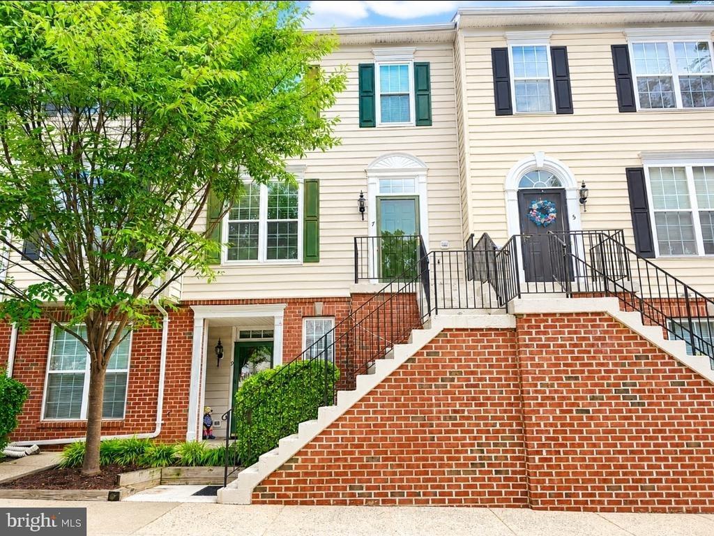 Harbour Heights Dr, Annapolis, MD 21401