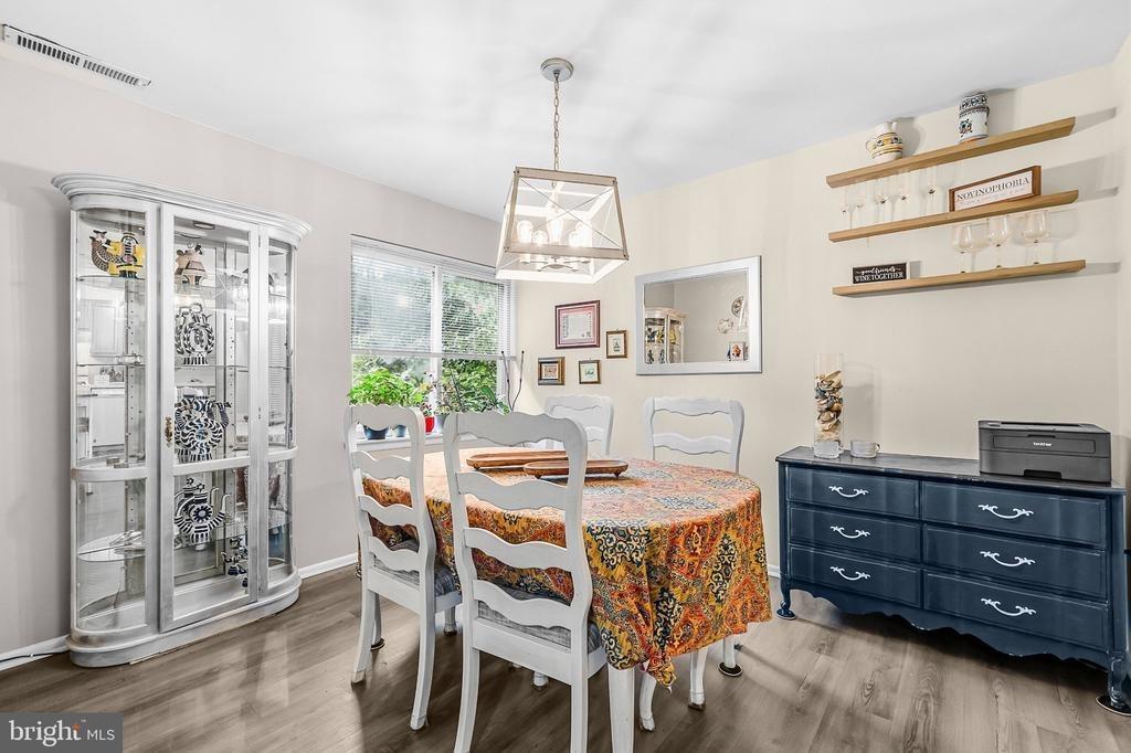Parkvale Rd, Rockville, MD 20853
