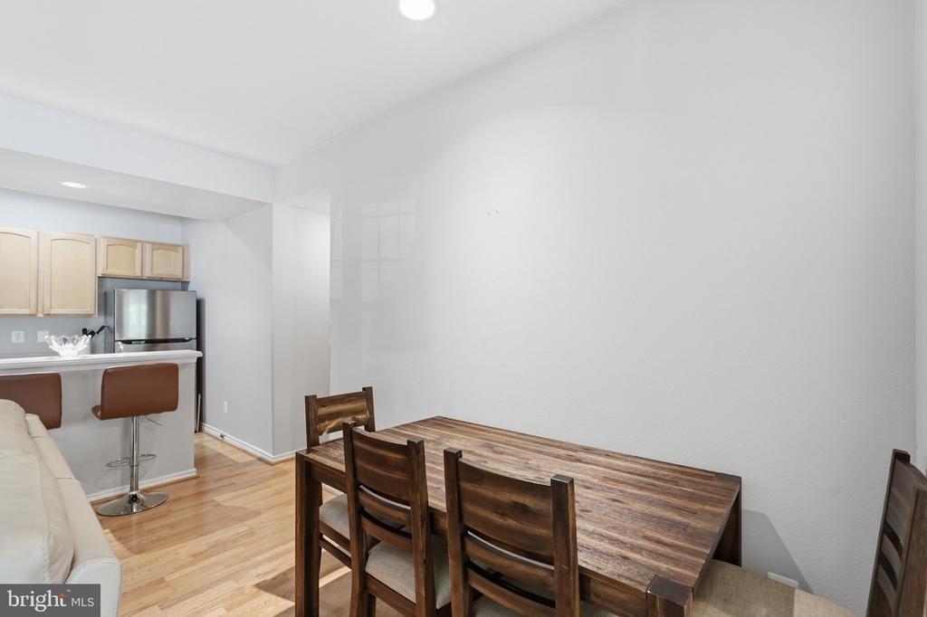 Penderview Ln, Fairfax, VA 22033