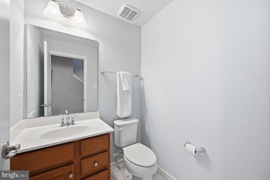 Mountain Laurel Blvd, Ranson, WV 25438