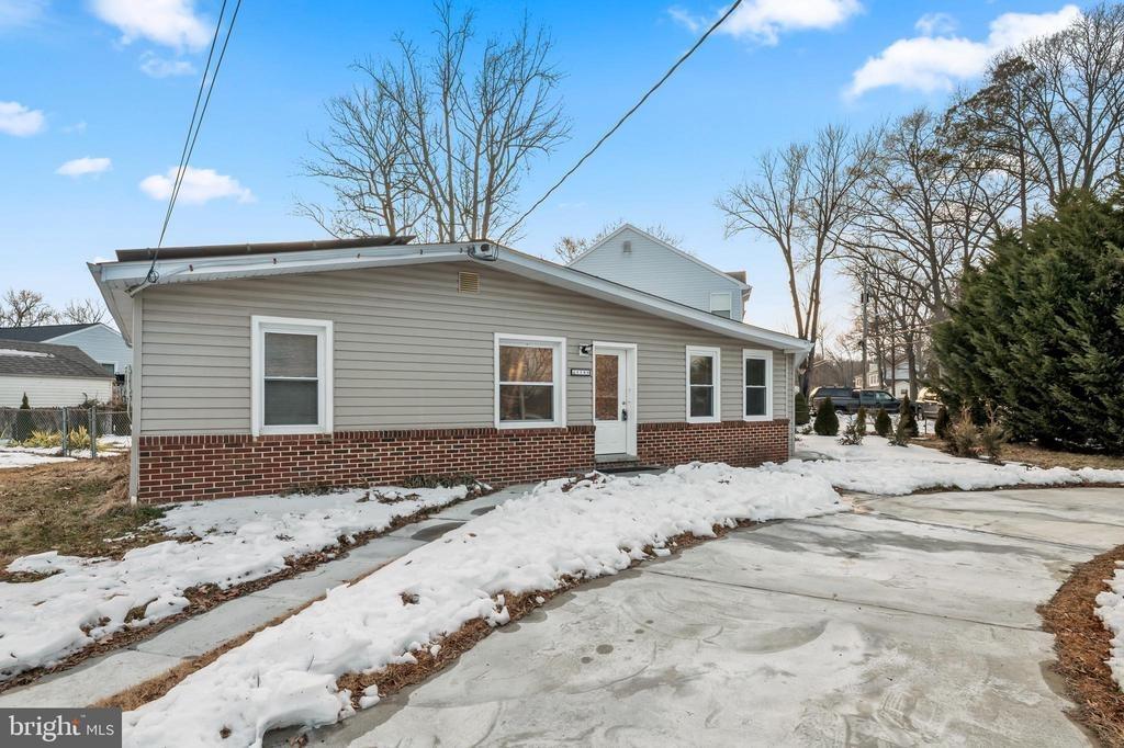 Oak Ave, Shady Side, MD 20764
