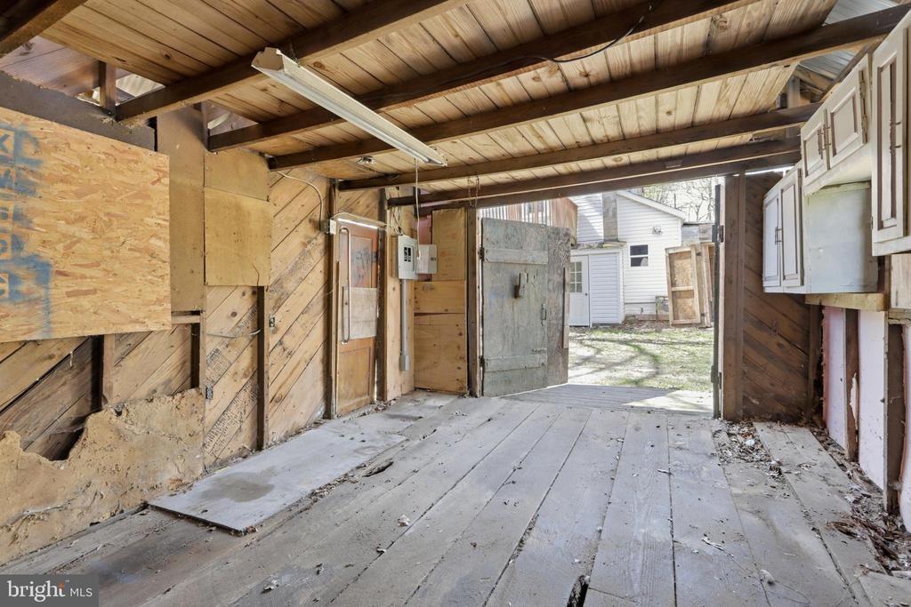 Pear Ave, Browns Mills, NJ 08015