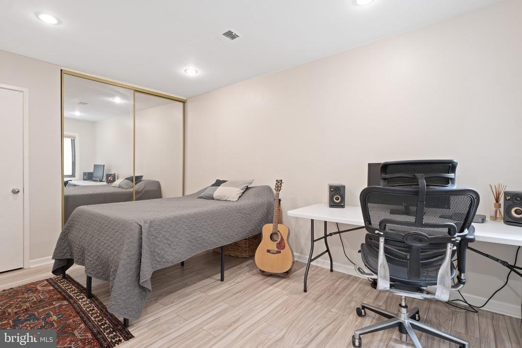 Glengyle Dr, Vienna, VA 22181