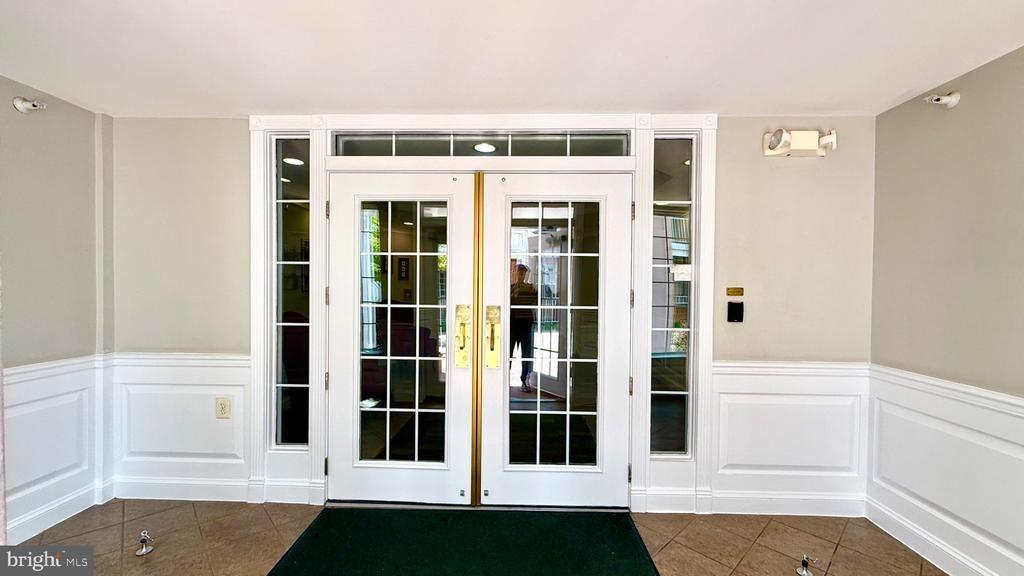 Bellforest Ct, Vienna, VA 22180