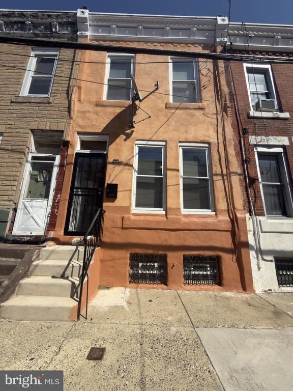 N Camac St, Philadelphia, PA 19133