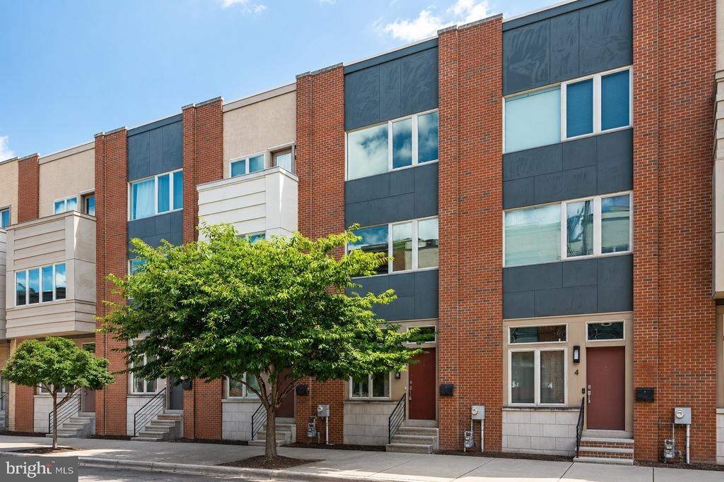 N 5th St, Philadelphia, PA 19123