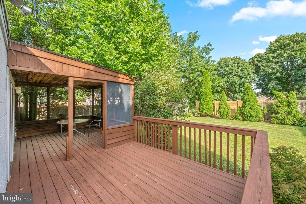 Forest Rd, Springfield, PA 19064