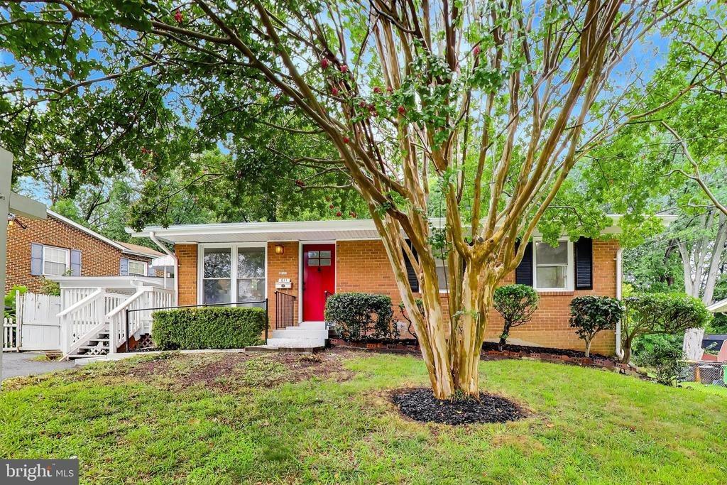 Quarry Ave, Capitol Heights, MD 20743