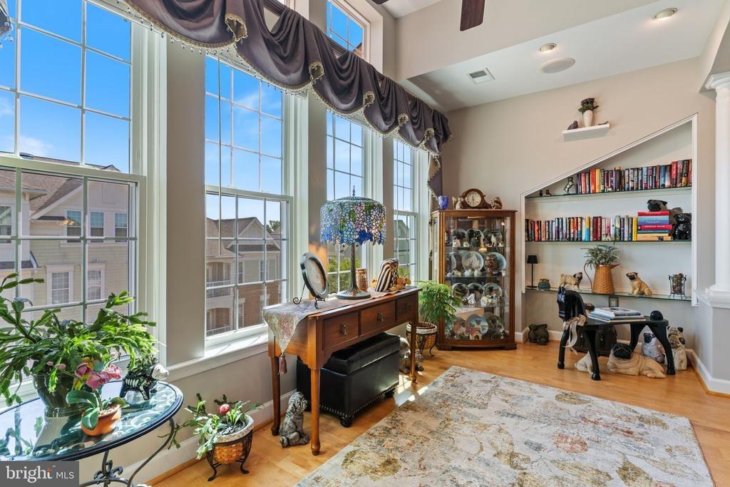 Edelen Station Pl, La Plata, MD 20646