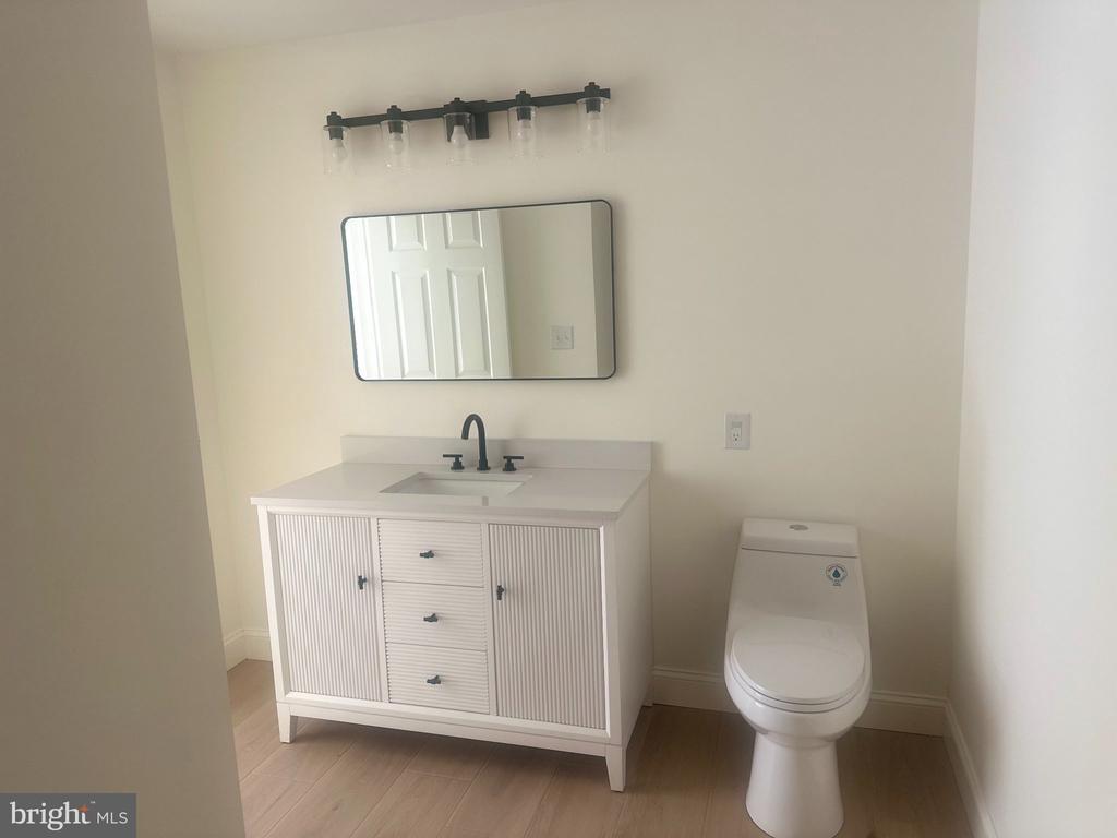 Brookhaven Dr, Yardley, PA 19067