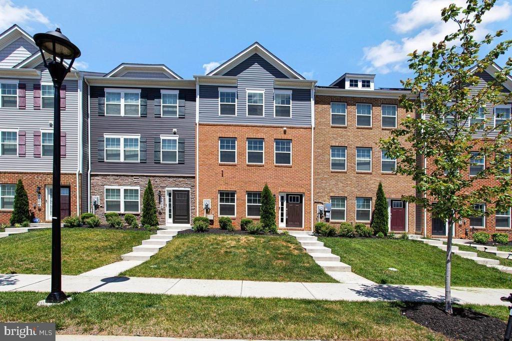 Fagan Dr, Bowie, MD 20721