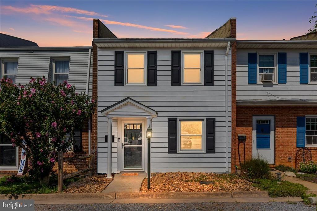 S Main St, Woodstock, VA 22664