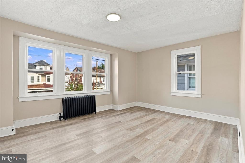 S Cook Ave, Trenton, NJ 08629