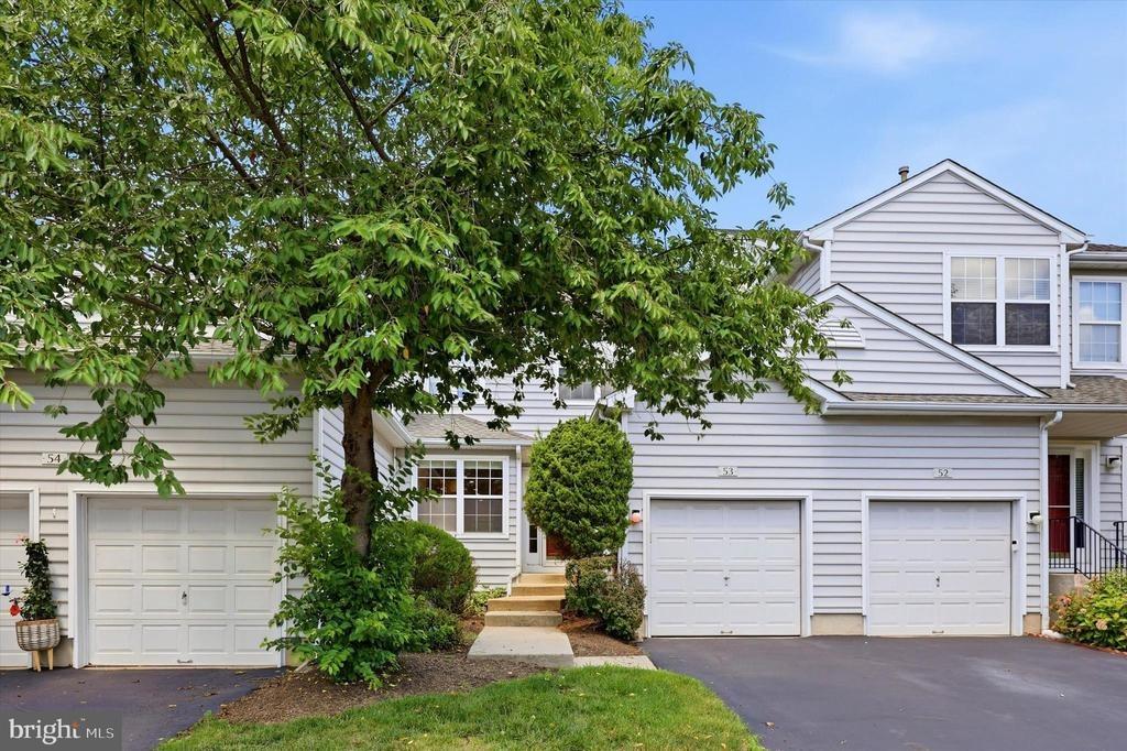 Sheffield Ct, Collegeville, PA 19426