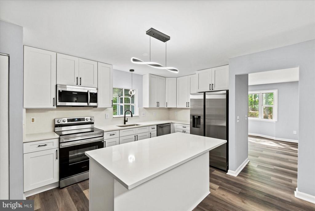 Lakeview Pkwy, Locust Grove, VA 22508