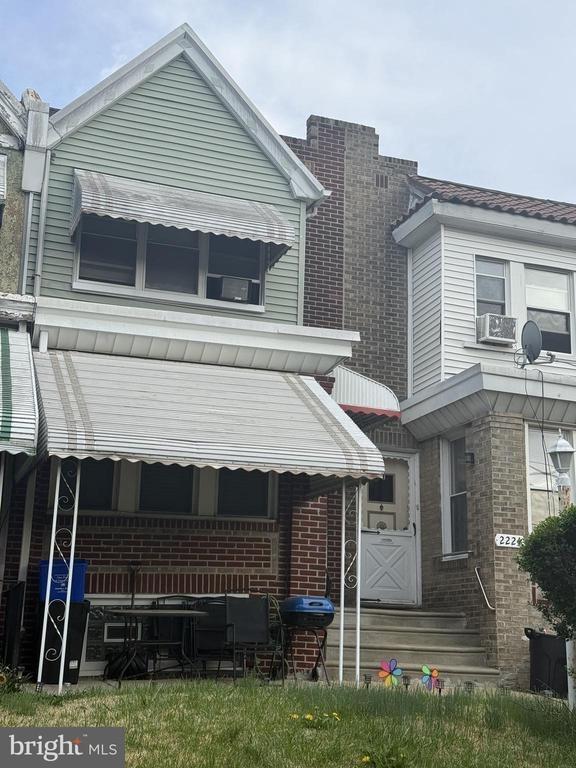 E Washington Ln, Philadelphia, PA 19138