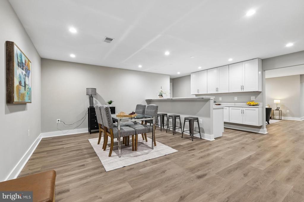 N George Mason Dr, Arlington, VA 22203