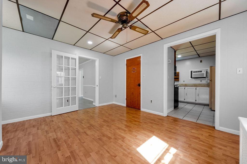 School Ln, Drexel Hill, PA 19026