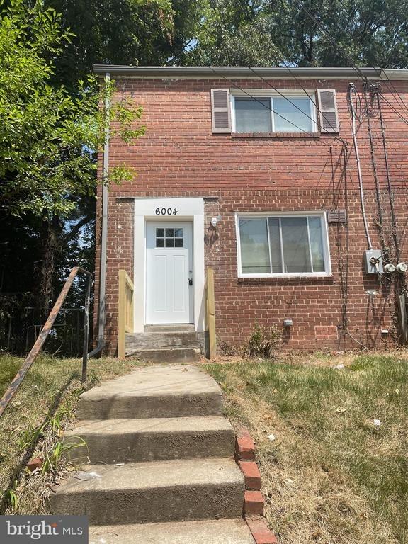 Madison St, Riverdale, MD 20737