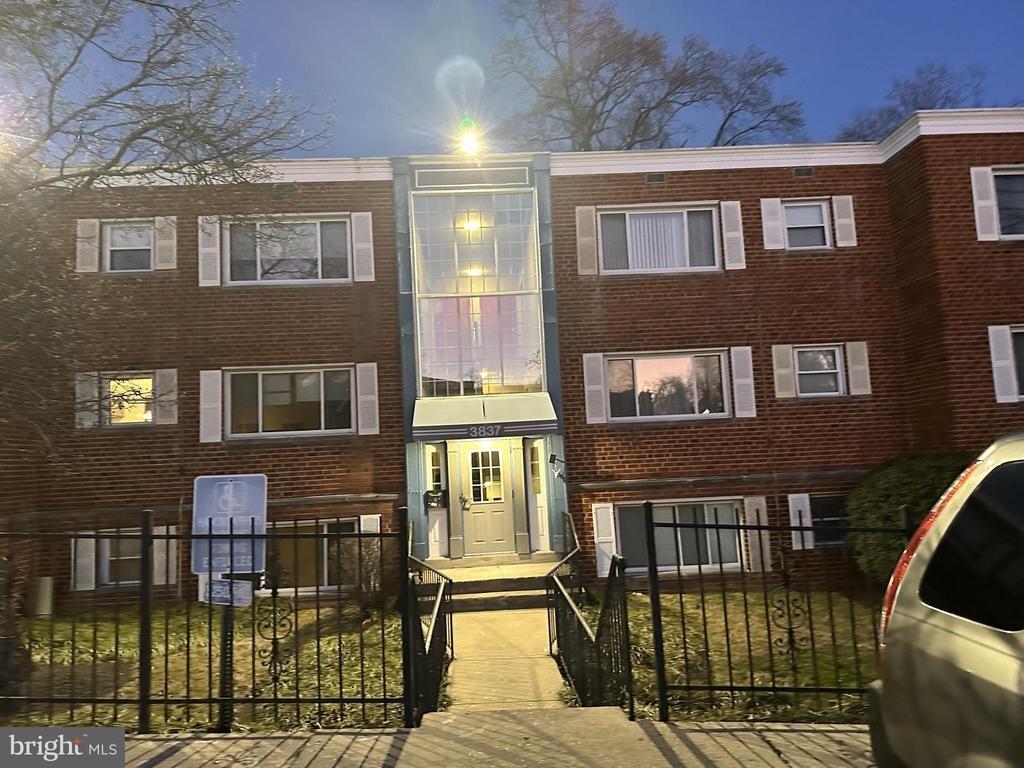 Hamilton St, Hyattsville, MD 20781