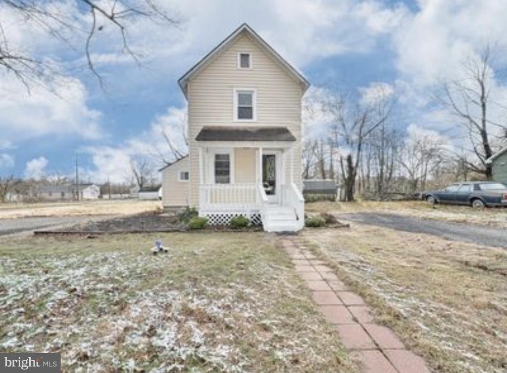 Steinfeld Ave, Elmer, NJ 08318