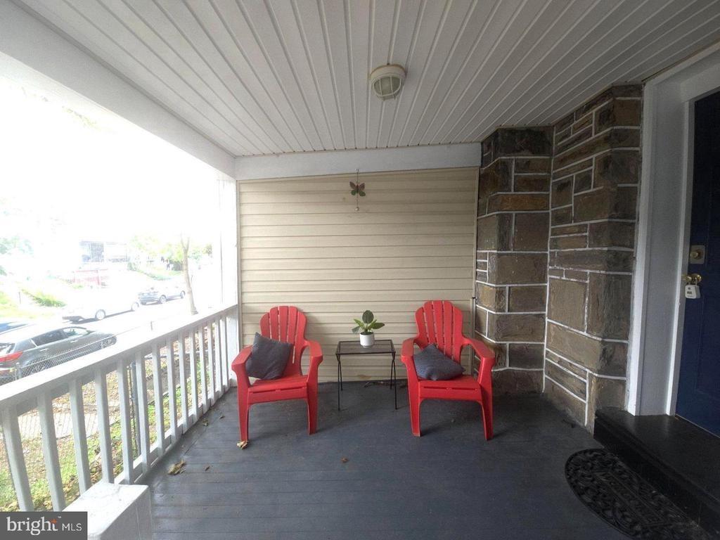Croyden Rd, Upper Darby, PA 19082
