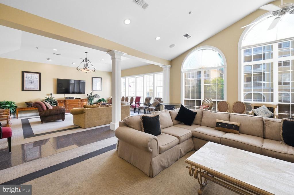 Strutfield Ln, Alexandria, VA 22311