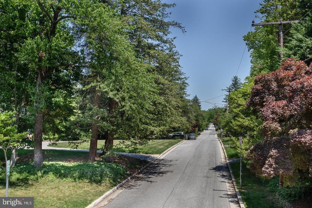 Woodbine Ave, Towson, MD 21204