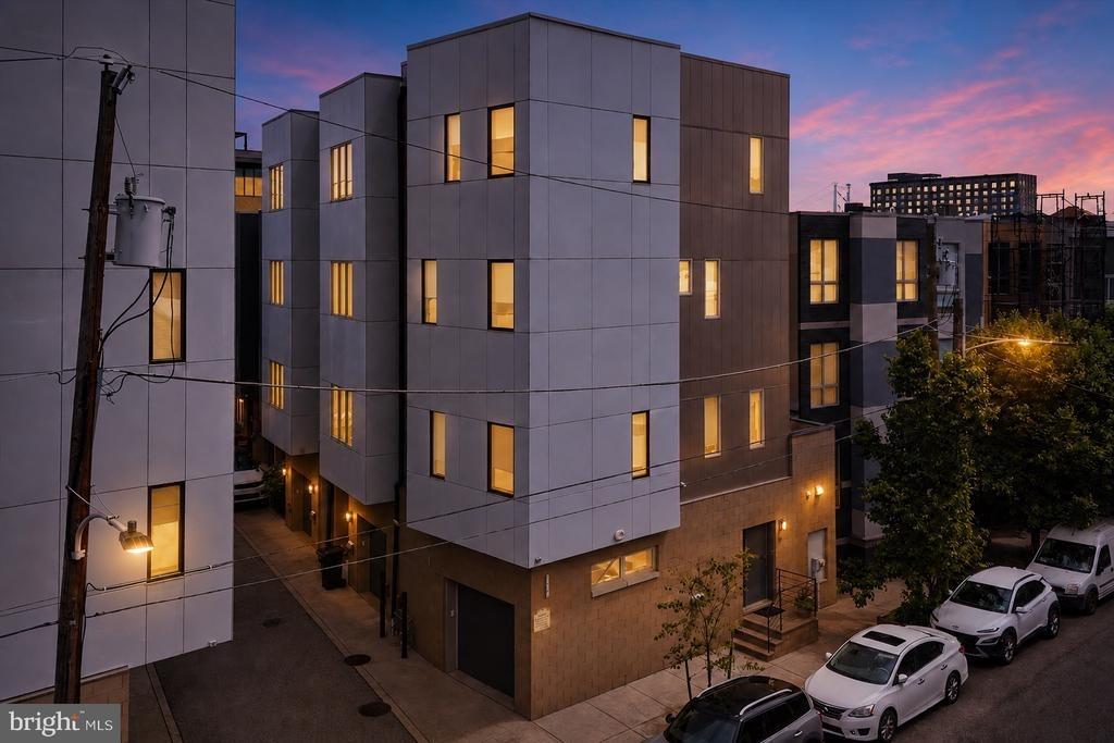 N 3rd St, Philadelphia, PA 19123