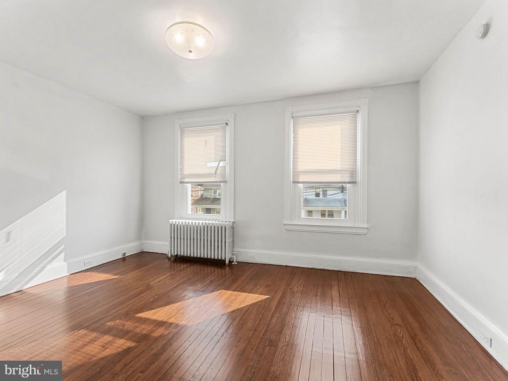 Bonsall Ave, Lansdowne, PA 19050